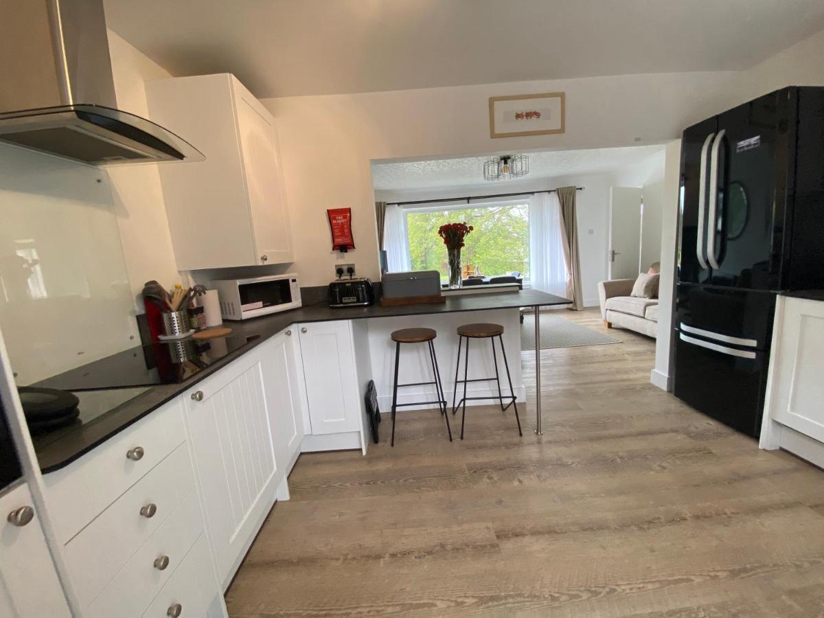 Port Side Brixham - Ideal Seaside Getaway - Parking - Wood-Burner - Dog Friendly Εξωτερικό φωτογραφία